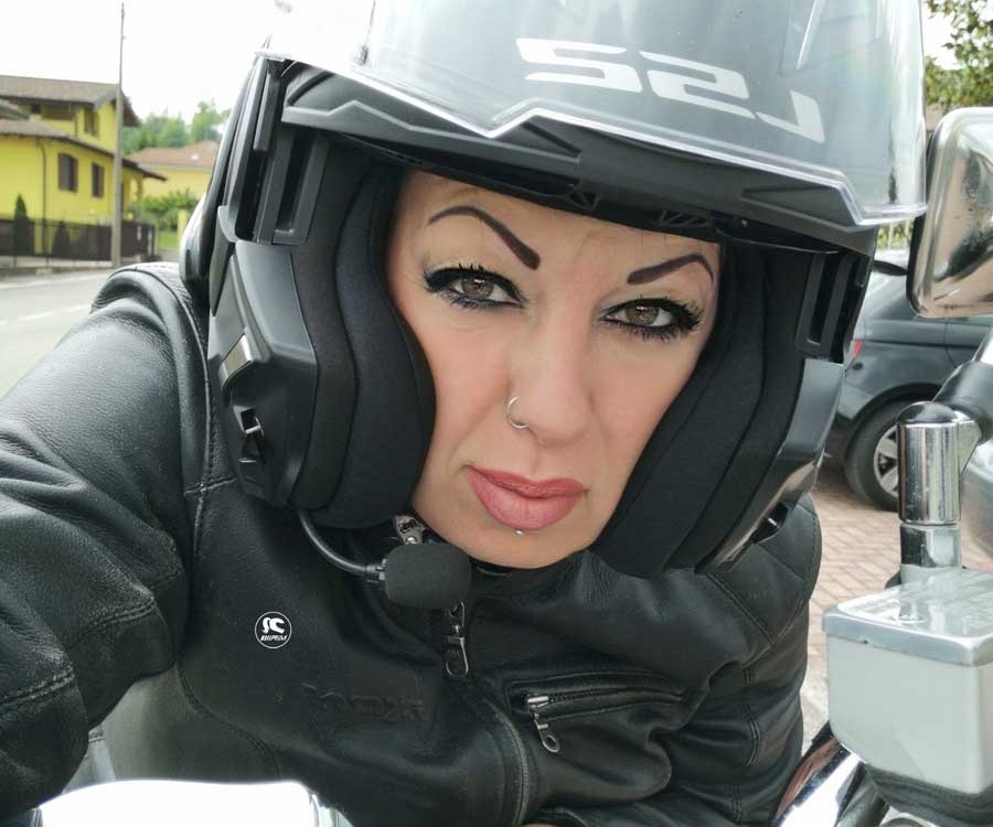 dark_pinup_ragazze_in_moto