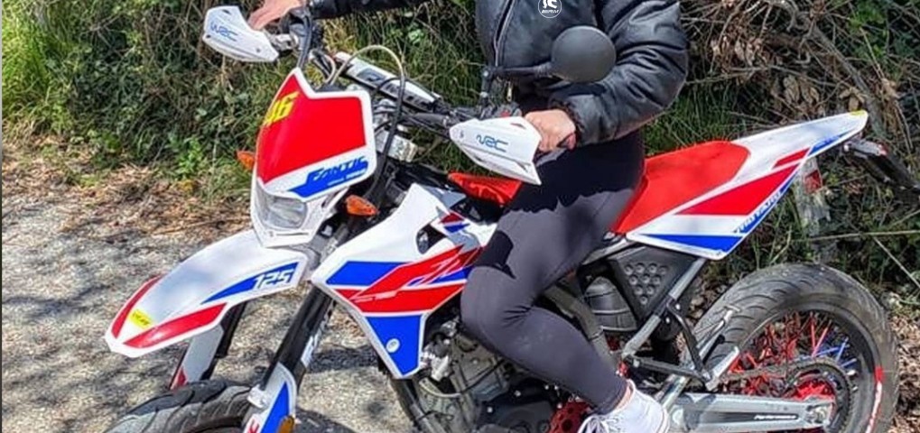 elena-ragazze_in-moto