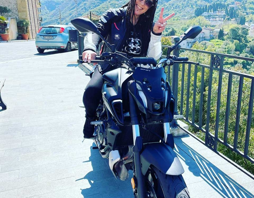 ketty_ragazze_in_moto