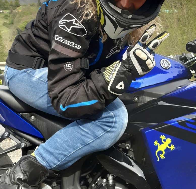 sara_ragazze_in_moto