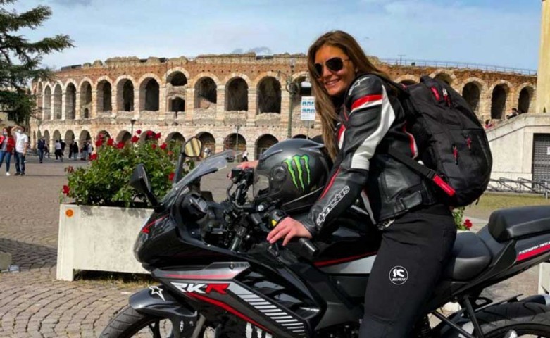 jessica_ragazze_in_moto