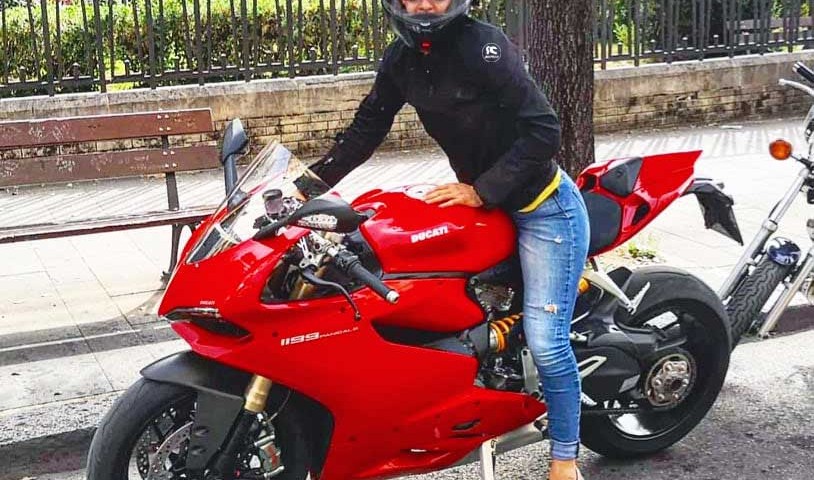 pamela_ragazze_in_moto