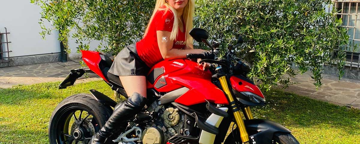 alessandra_ragazze_in_moto