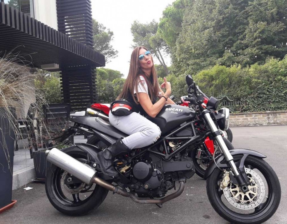 antonella_ragazze_in_moto