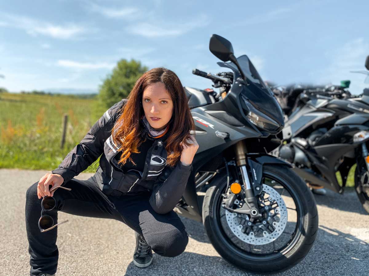 chiara_ragazze_in_moto