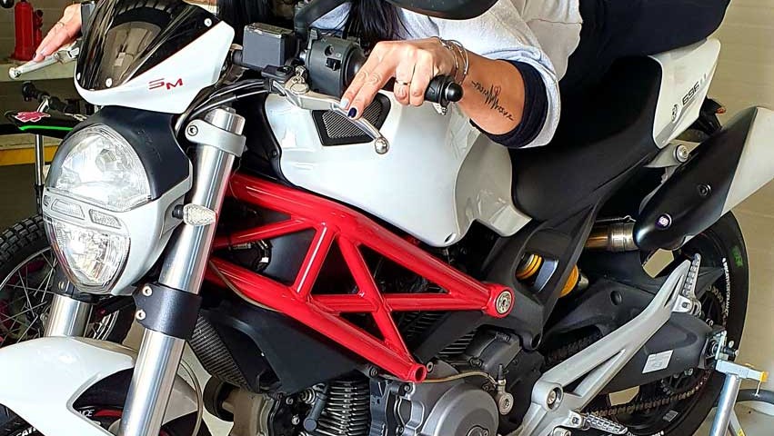 manola_ragazze_in_moto