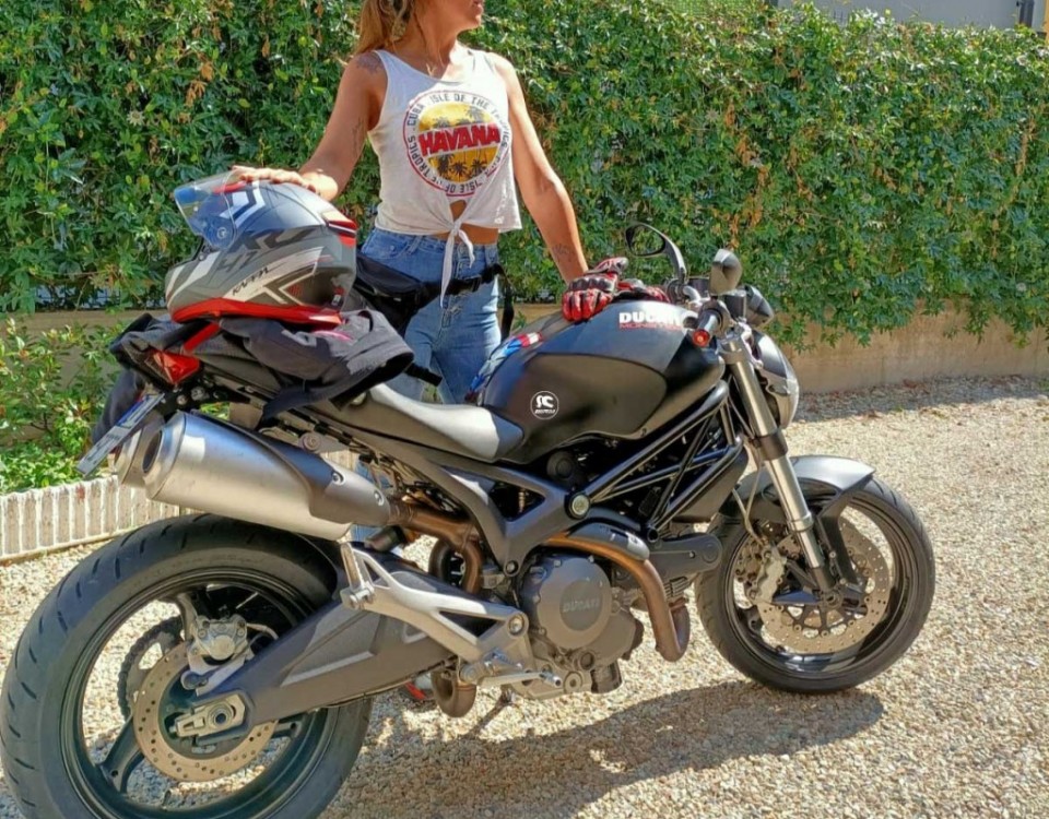 sonia_ragazze_in_moto