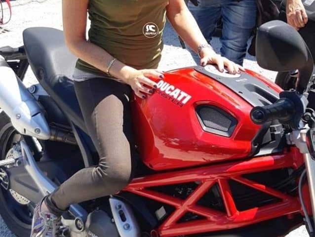 tania_ragazze_in_moto