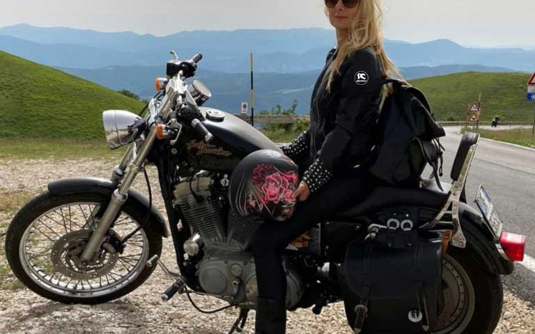 claudia_ragazze_in_moto