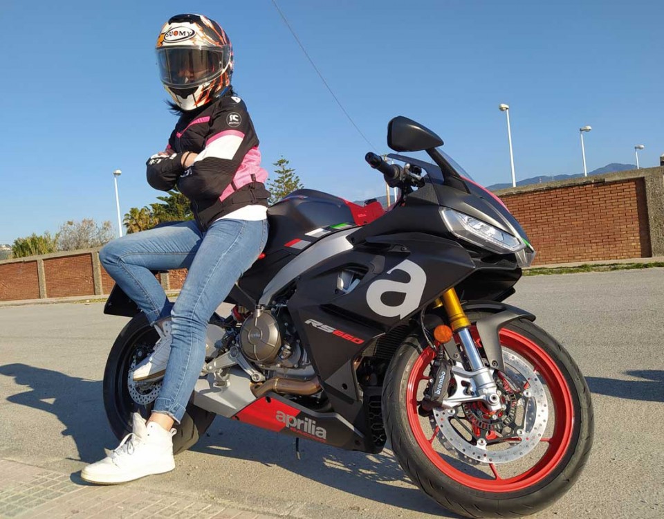 serena_ragazze_in_moto_mini_concorso