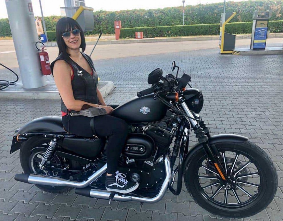 tamara_ragazze_in_moto_mini_concorso