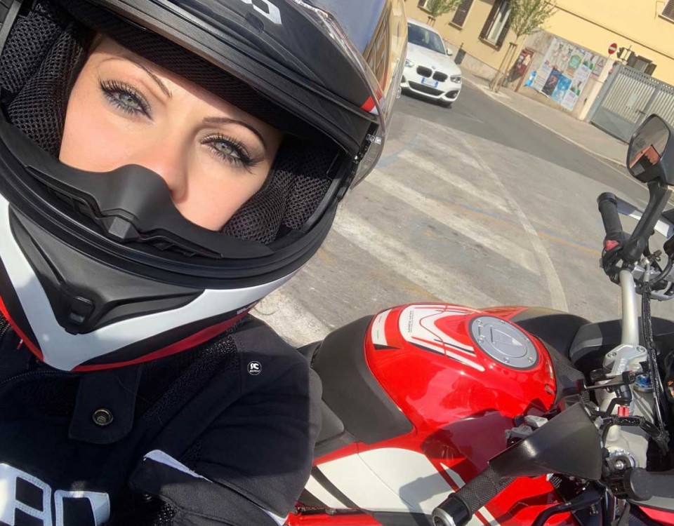 patrizia_ragazze_in_moto