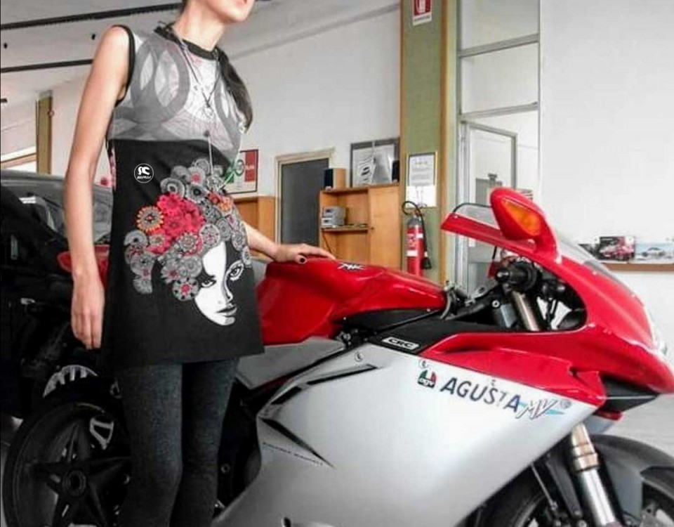 valeria_ragazze_in_moto