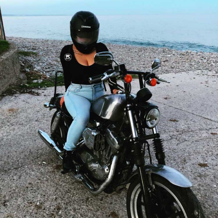 emanuela_ragazze_in_moto