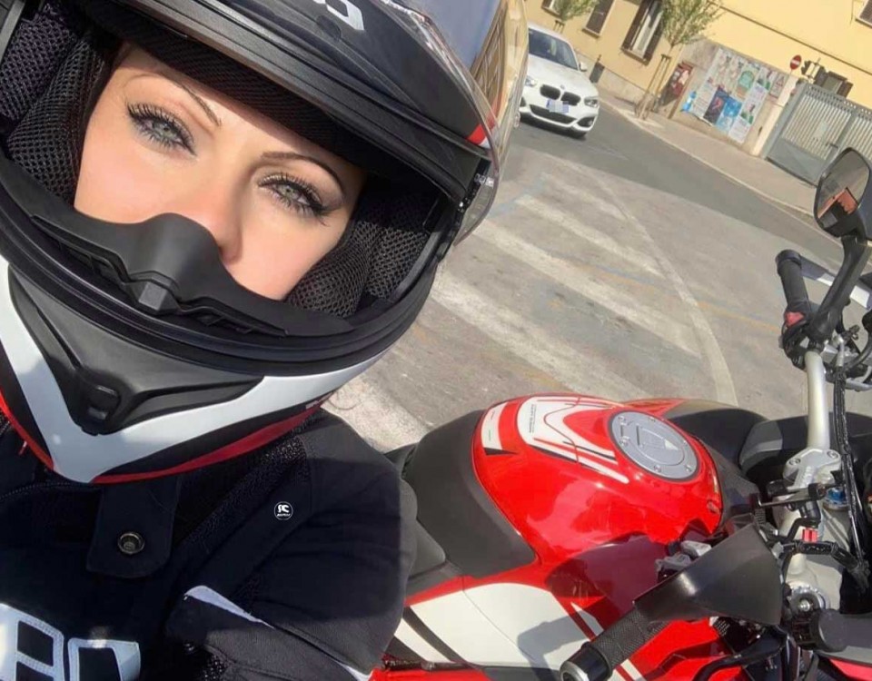 patrizia_ragazze_in_moto