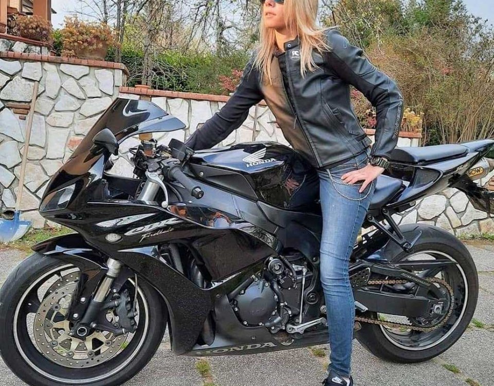 isabella_ragazze_in_moto