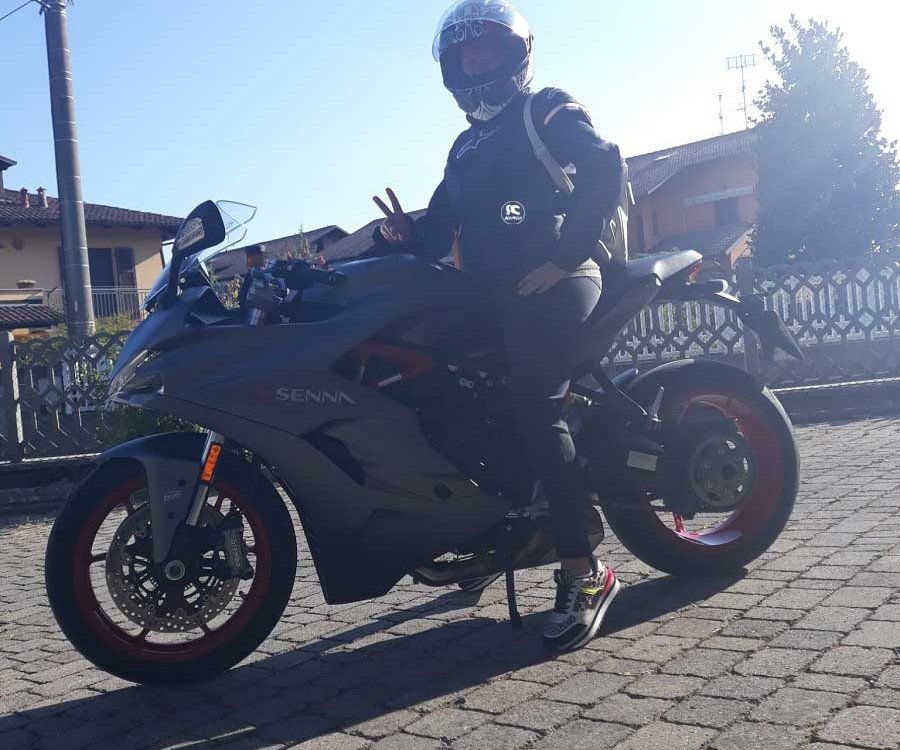 manuela_ragazze_in_moto