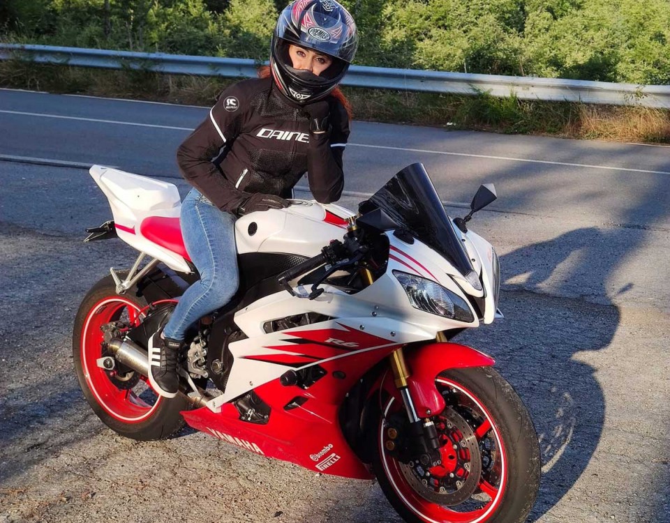 micaela_ragazze_in_moto