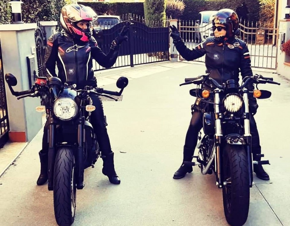 laura_marzia_ragazze_in_moto