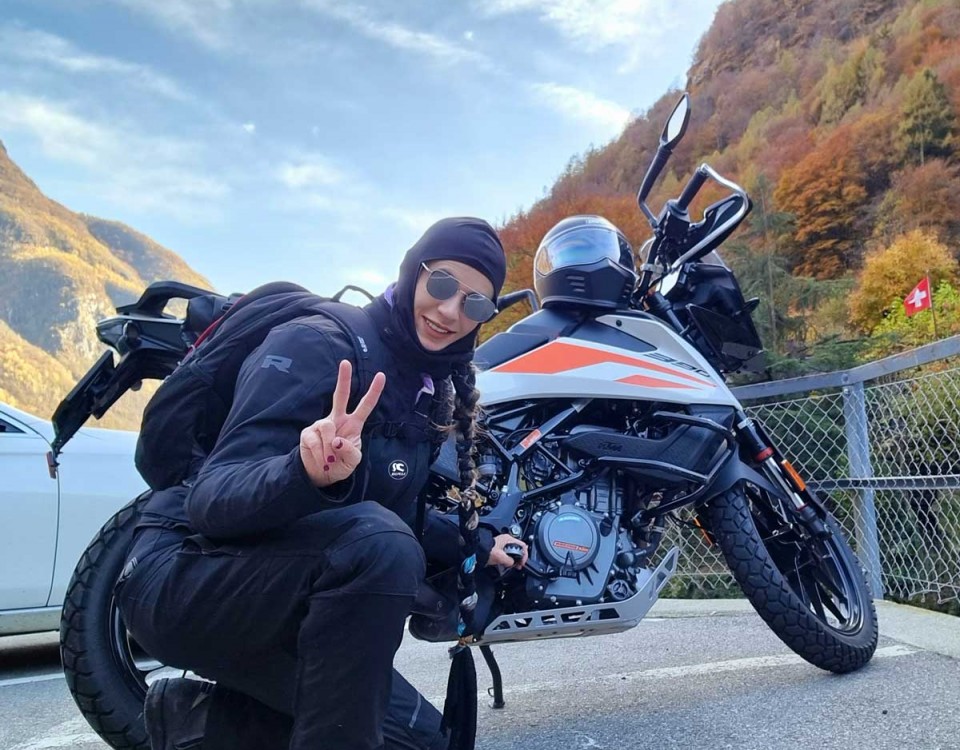 yama_ragazze_in_moto