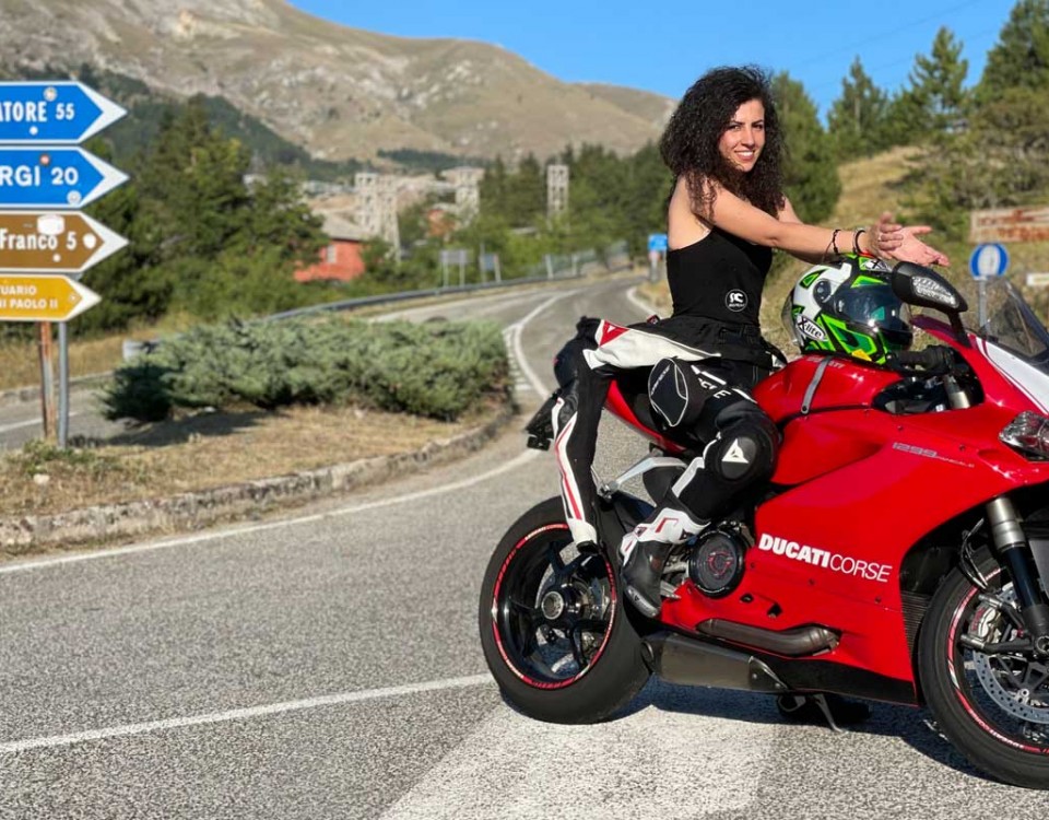 gloria_ragazze_in_moto