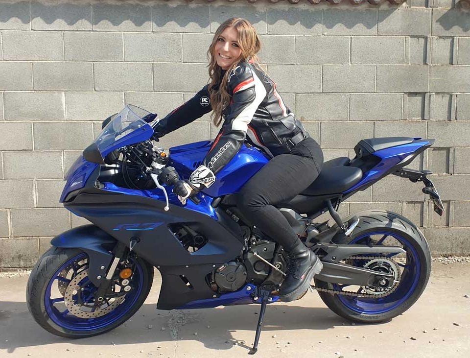 jessica_ragazze_in_moto