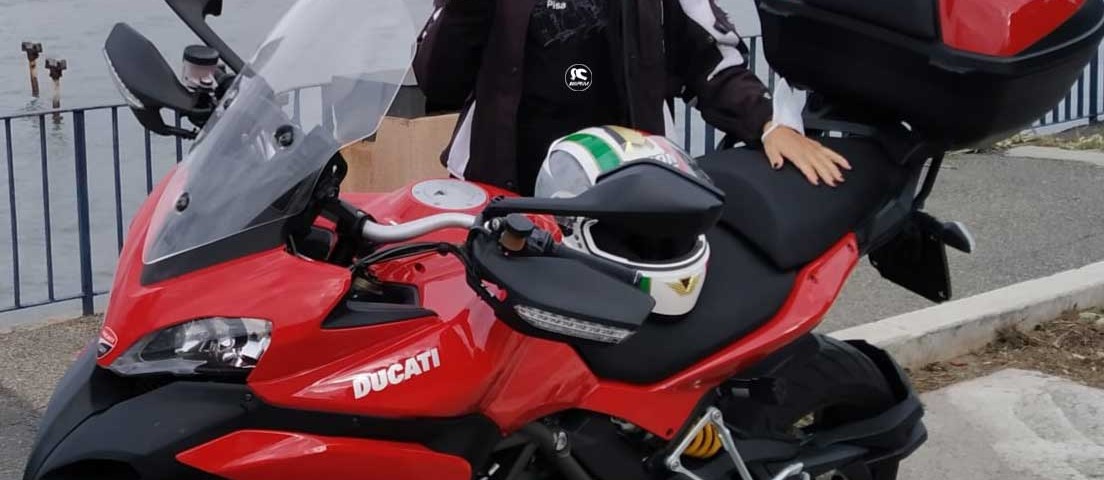 michela_ragazze_in_moto