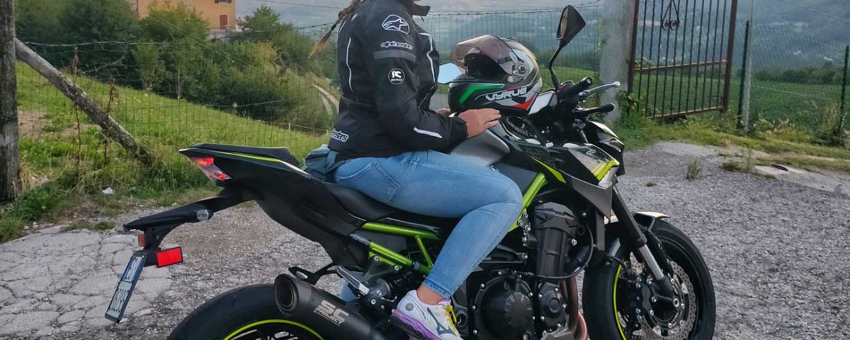 sara-ragazze-in-moto