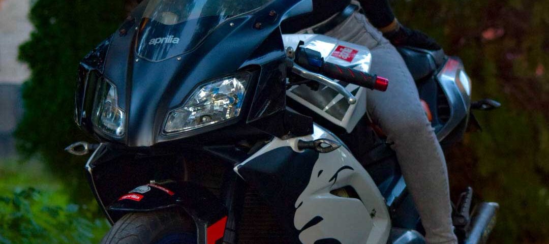 sara_ragazze_in_moto