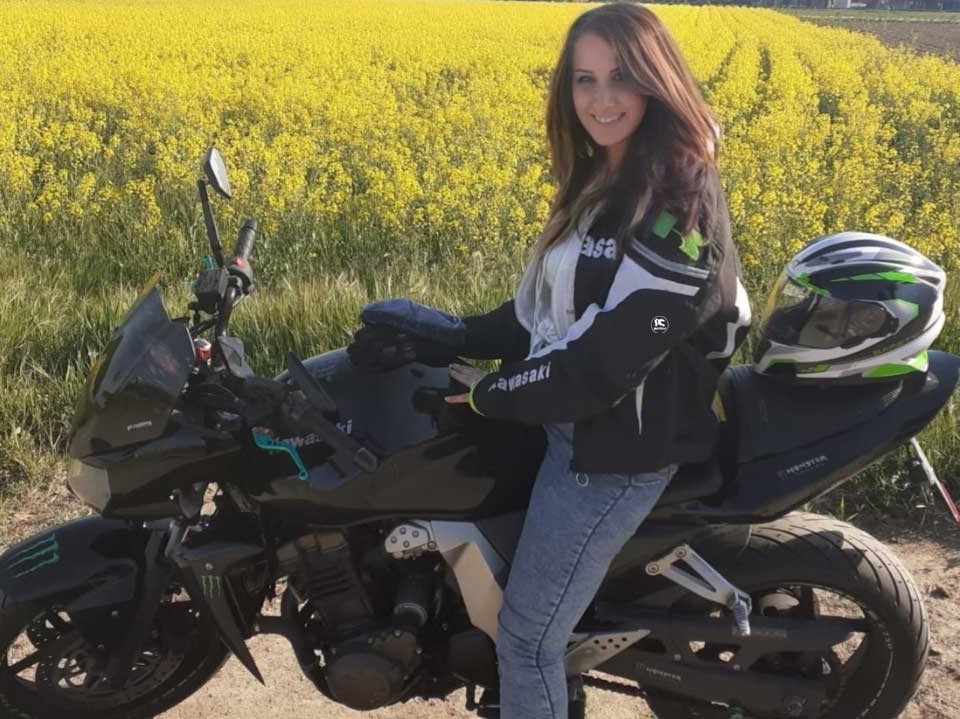 alessandra_ragazze_in_moto