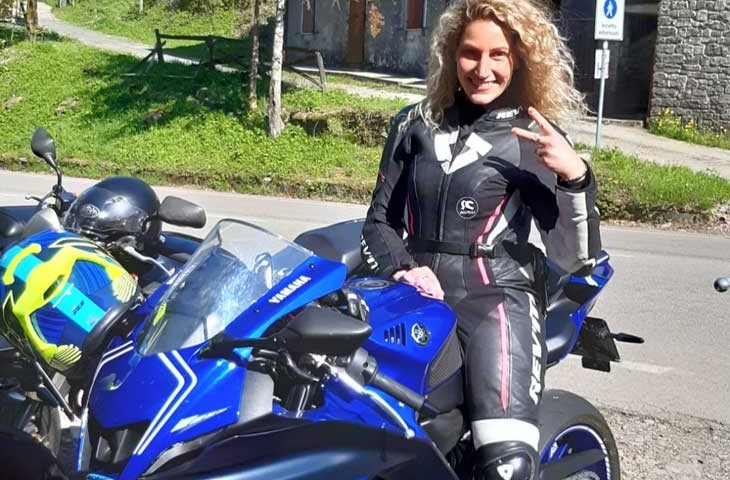 sara_ragazze_in_moto