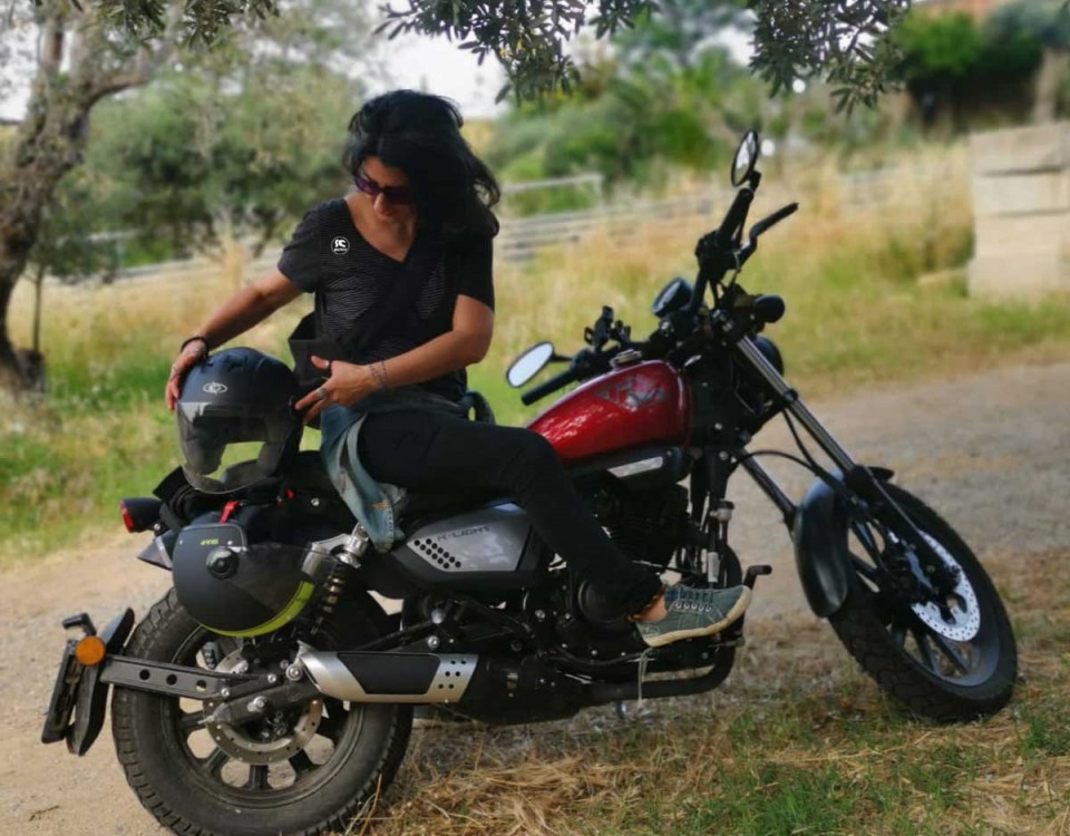 manuela_ragazze_in_moto