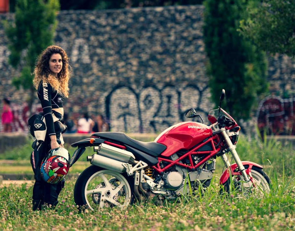 cristina_ragazze_in_moto