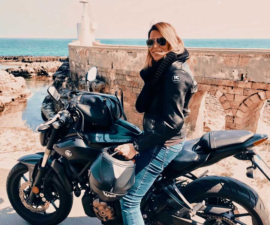 ada_ragazze_in_moto