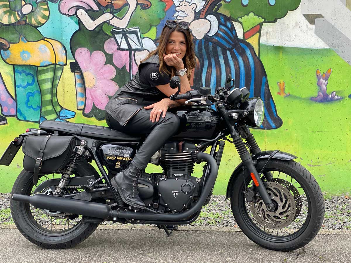 debora_ragazze_in_moto