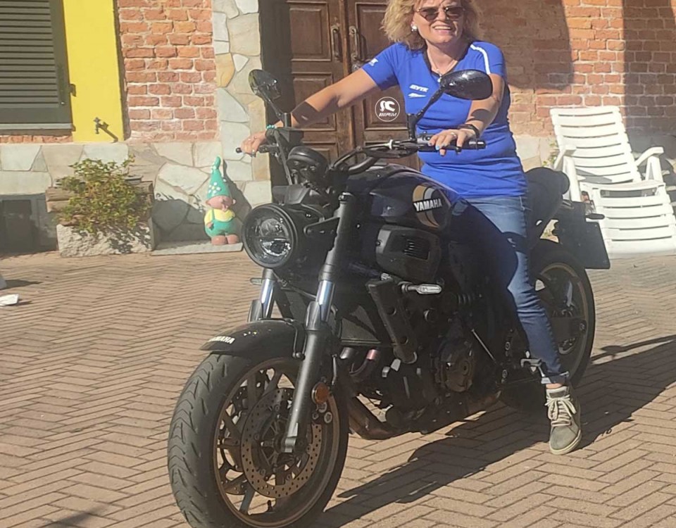 nadia_ragazze_in_moto