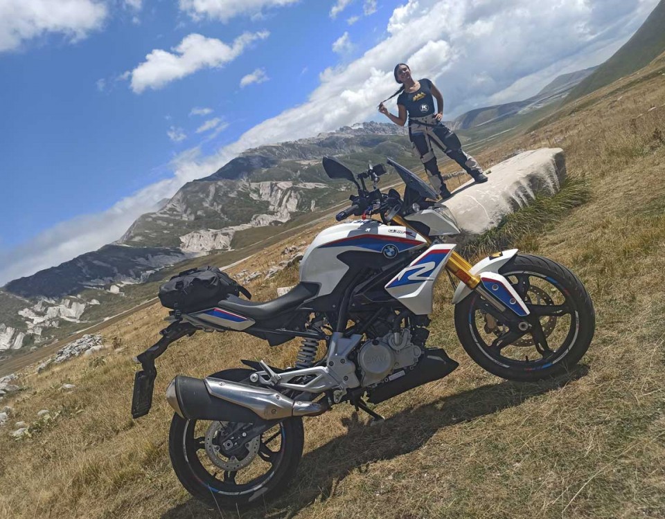 sara_ragazze_in_moto