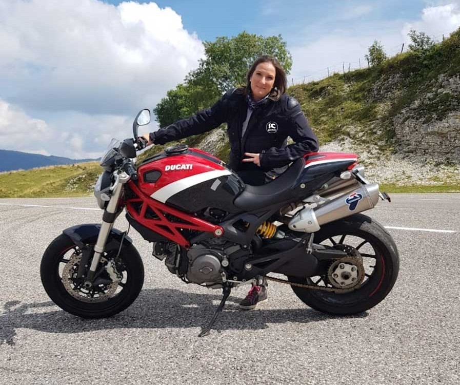 anna_ragazze_in_moto