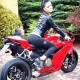 viola_ragazze_in-moto