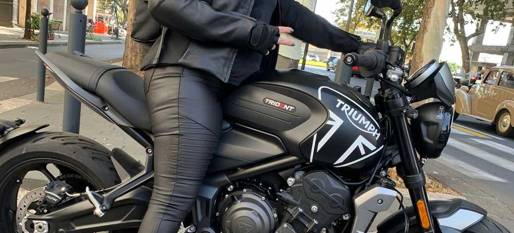 giusi_ragazze_in_moto