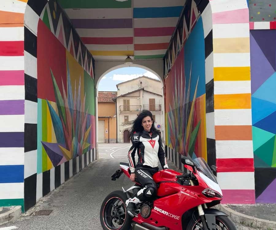 gloria_ragazze-in-moto