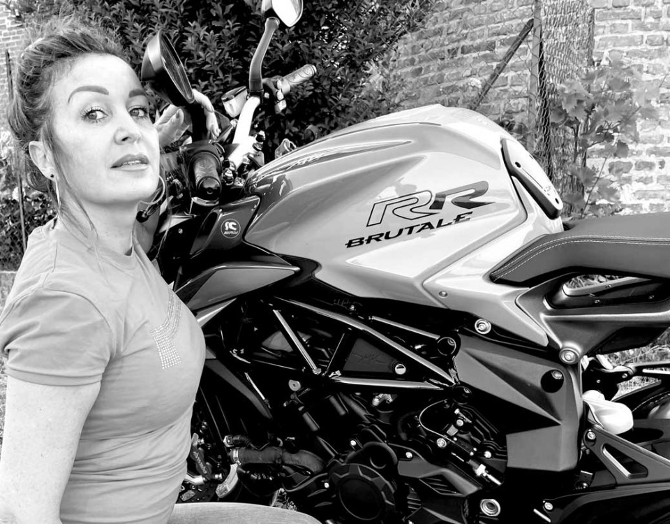 tania_ragazze_in_moto