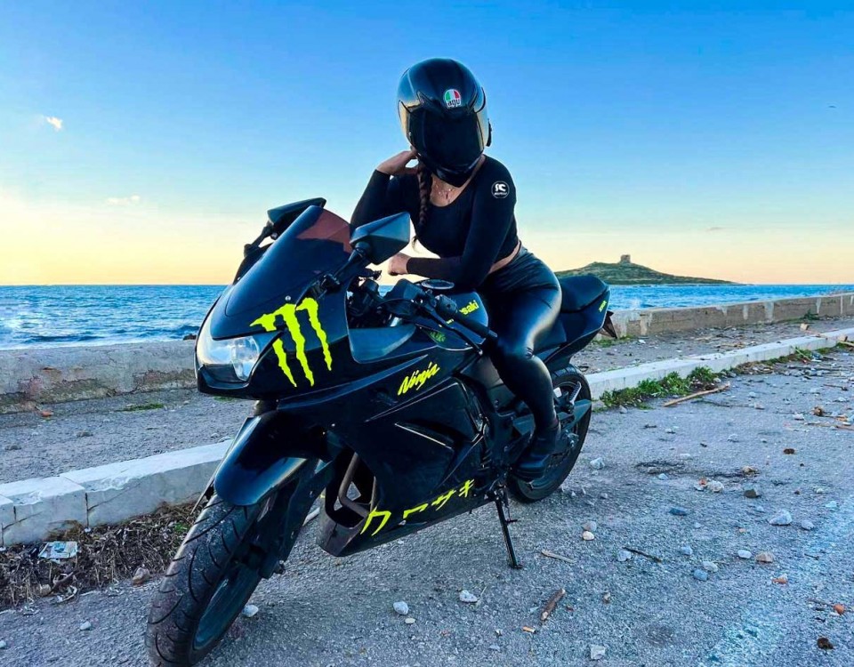 giulia_ragazze_in_moto