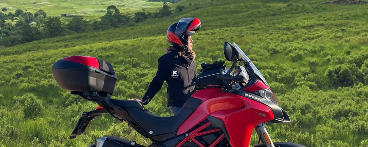 maria_ragazze_in_moto
