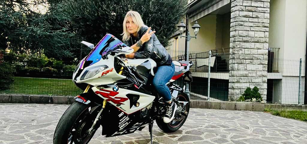 paola_ragazze_in_moto