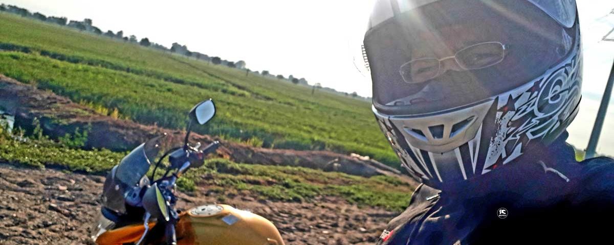 stella_ragazze_in_moto