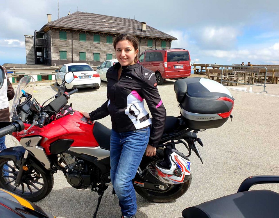 valentina_ragazze_in__moto