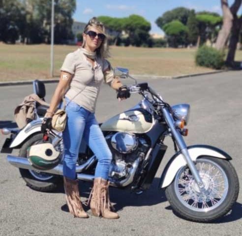 donatella_ragazze_in_moto