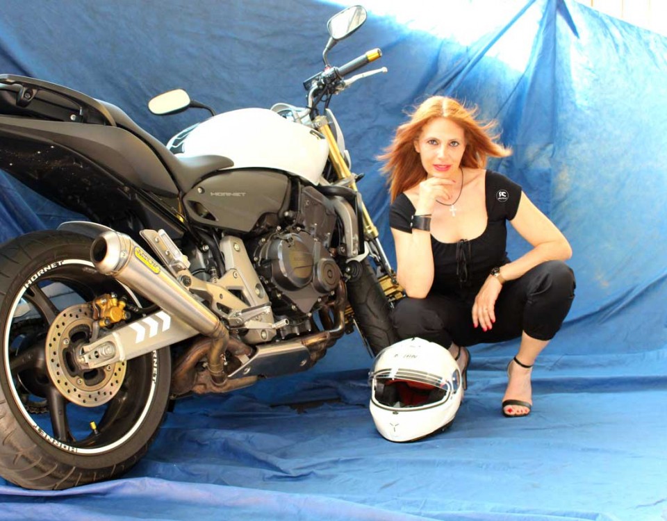 carmen_ragazze_in_moto