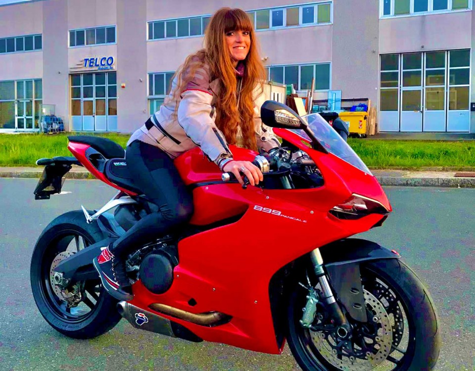 greta_ragazze_in_moto